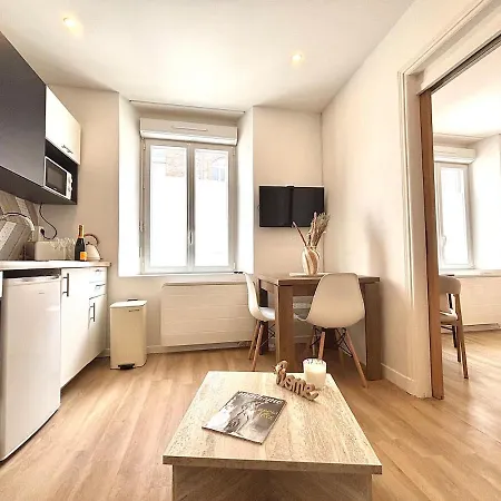 La Parenthese Champenoise - Cozy, Netflix & Desk *