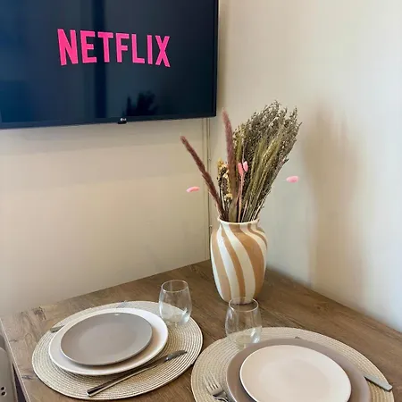 La Parenthese Champenoise - Cozy, Netflix & Desk * Reims